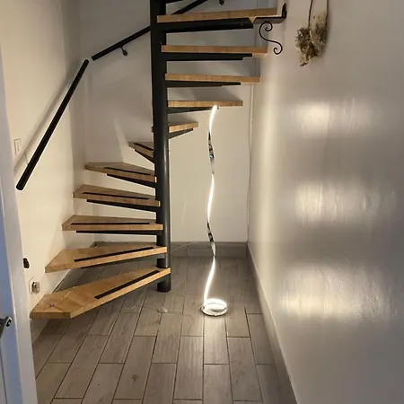La Maison De La Placette بيت للعطل *