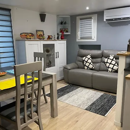 بيت للعطل La Maison De La Placette آرلس-سور-تك
